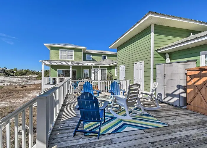 Pool Access & Steps To Beach: Coastal Getaway! *