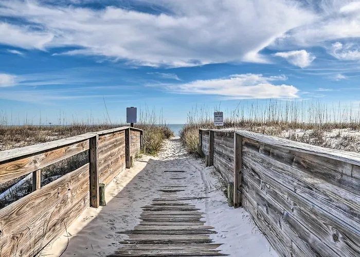 Pool Access & Steps To Beach: Coastal Getaway! *