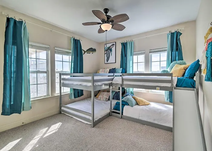 Pool Access & Steps To Beach: Coastal Getaway! * Gulf Shores